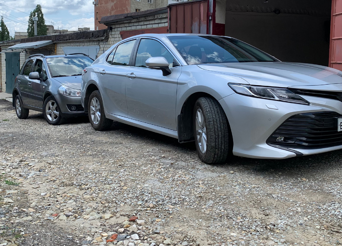 И помой и заправь и высуши и припаркуй, а ещё обслужи и застрахуй. И так по кругу.