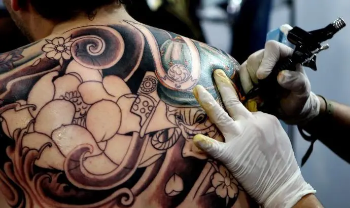 У Русской Православной Церкви мнение на татуировки однозначное – их делать нельзя. Хотя..?