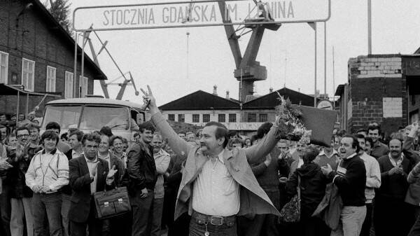 Лех Валенса и компания