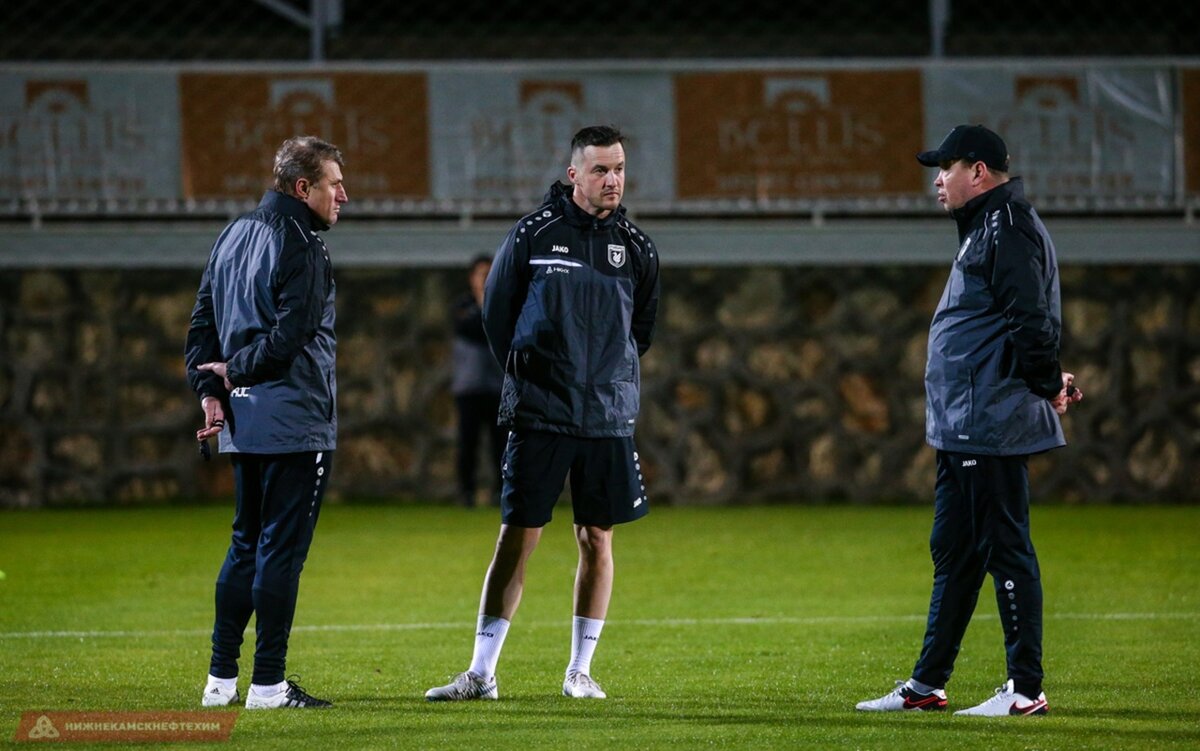 Главным человеком, поставлявшим тренеру игроков все то время, что он работал в Казани, был спортивный директор Олег Яровинский. Фото: © rubin-kazan.ru