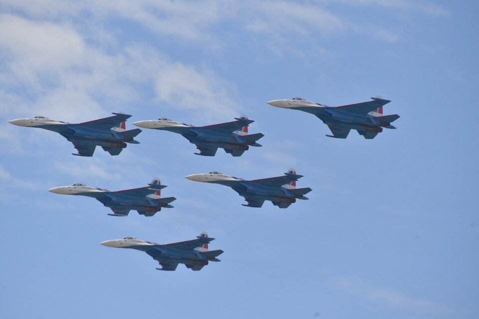     Су-25 ликвидировал скрытые укрепления ВСУ и техника подразделений в полевых позициях Иван МАКЕЕВ