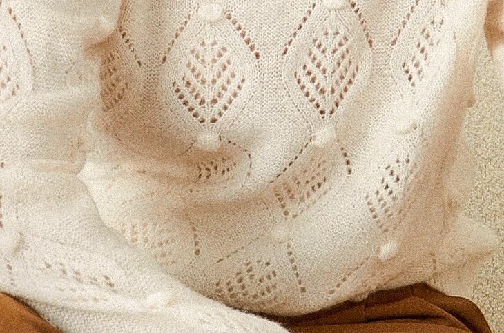 Друзья, всем привет! Сегодня подборка очень красивых узоров спицами к моделям от известных дизайнеров. Схема узора к кардигану от Лора Пьяна.-13