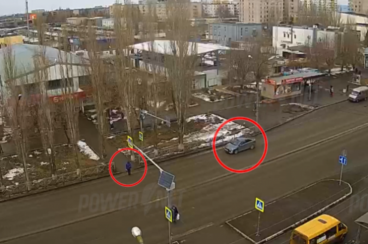    Кто виноват в смертельном ДТП с пешеходом, обсуждают видео волгоградцы