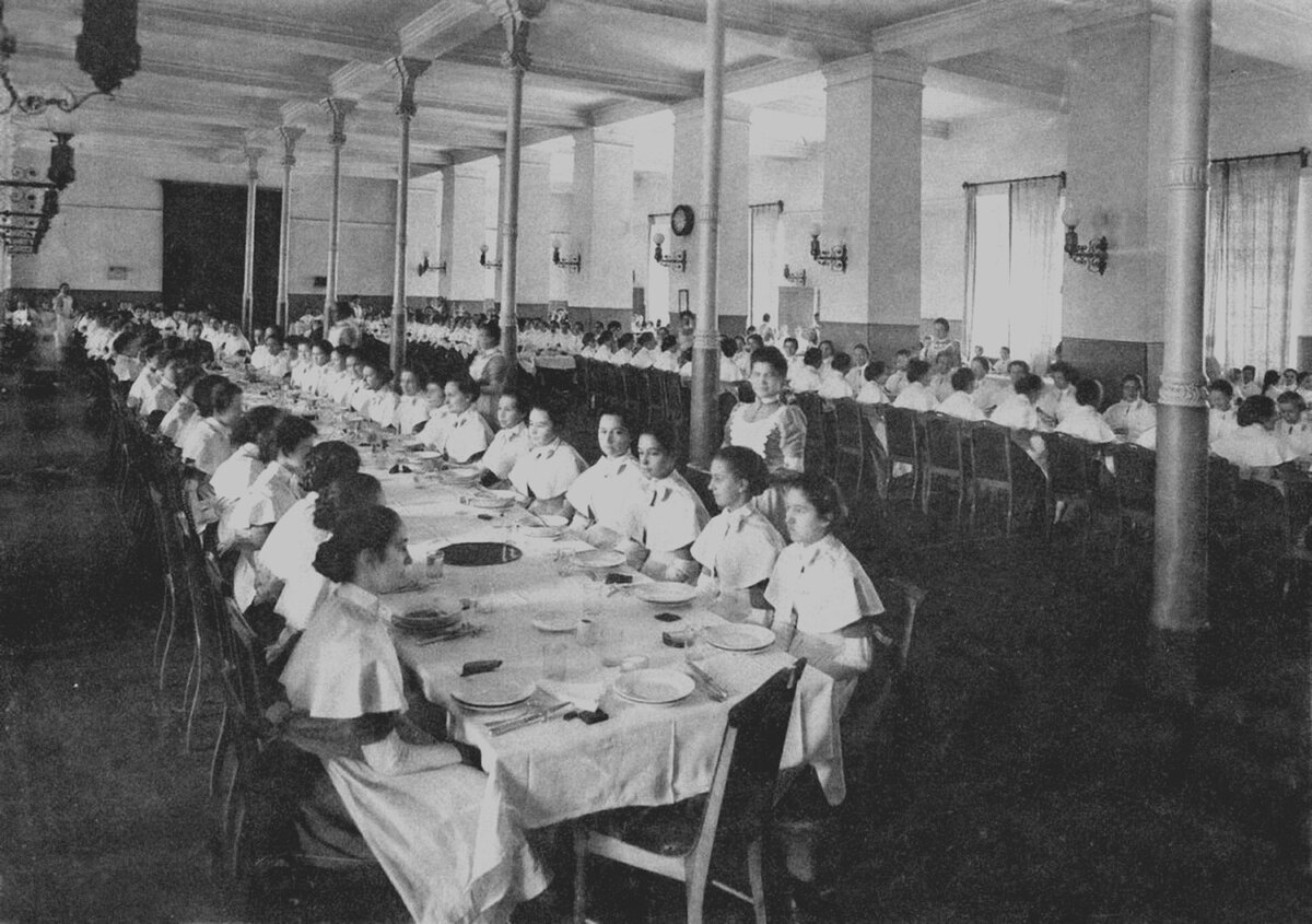    Ученицы Смольного института, 1913. Getty Images