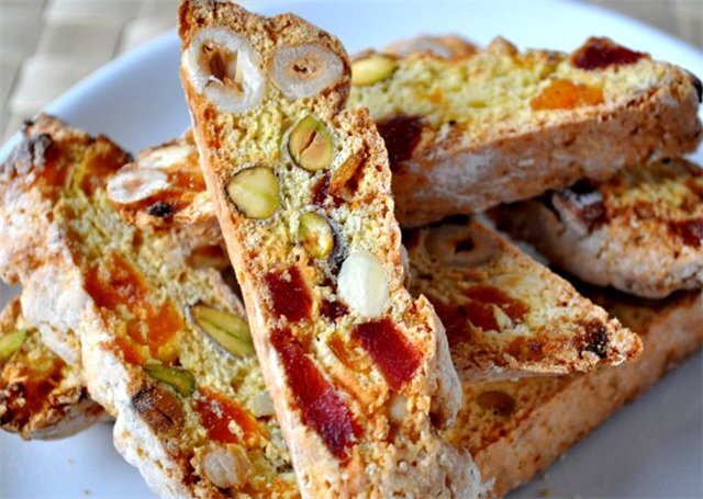 Как приготовить бискотти с орехами и сухофруктами – популярный итальянский десерт