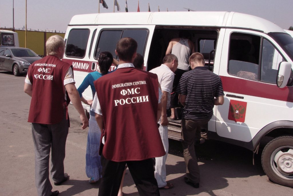 Депортация иностранцев из России