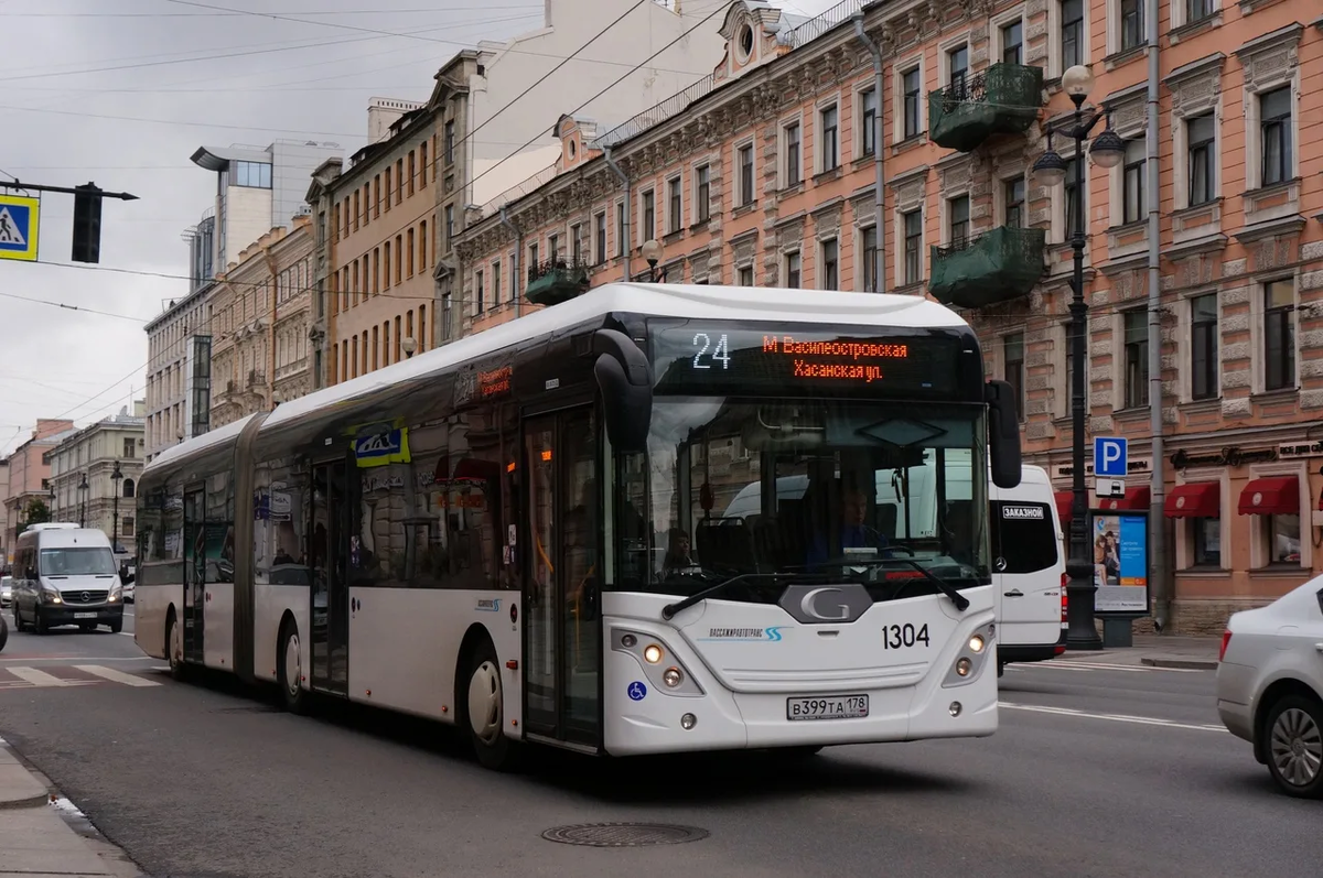 Общественный транспорт санкт петербурга. Пассажиравтотранс Санкт-Петербург. Троллейбус Пассажиравтотранс. Автобусы в Питере. Автобус в санпетербурге.