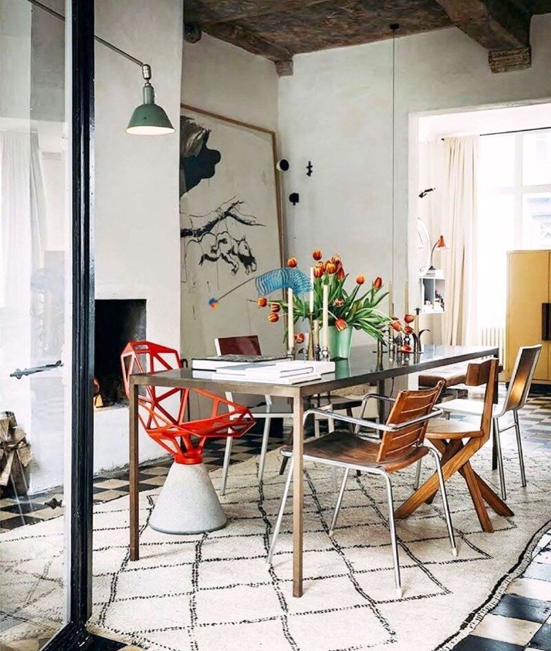 Фото https://www.instagram.com/p/B_2PHmEKsZJ/