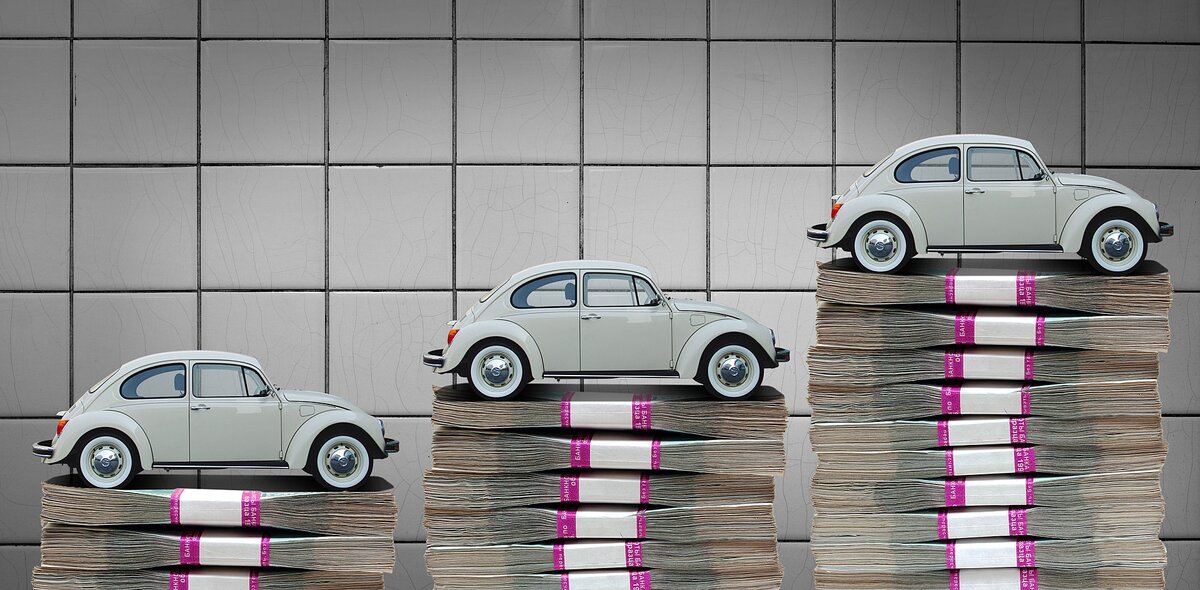 Коллаж на обложке: Анна Бабич