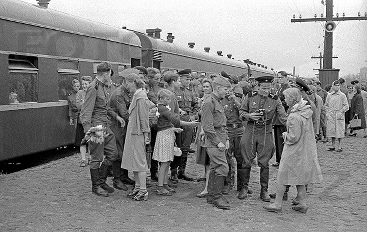 Прощание с солдатами 1941 год.