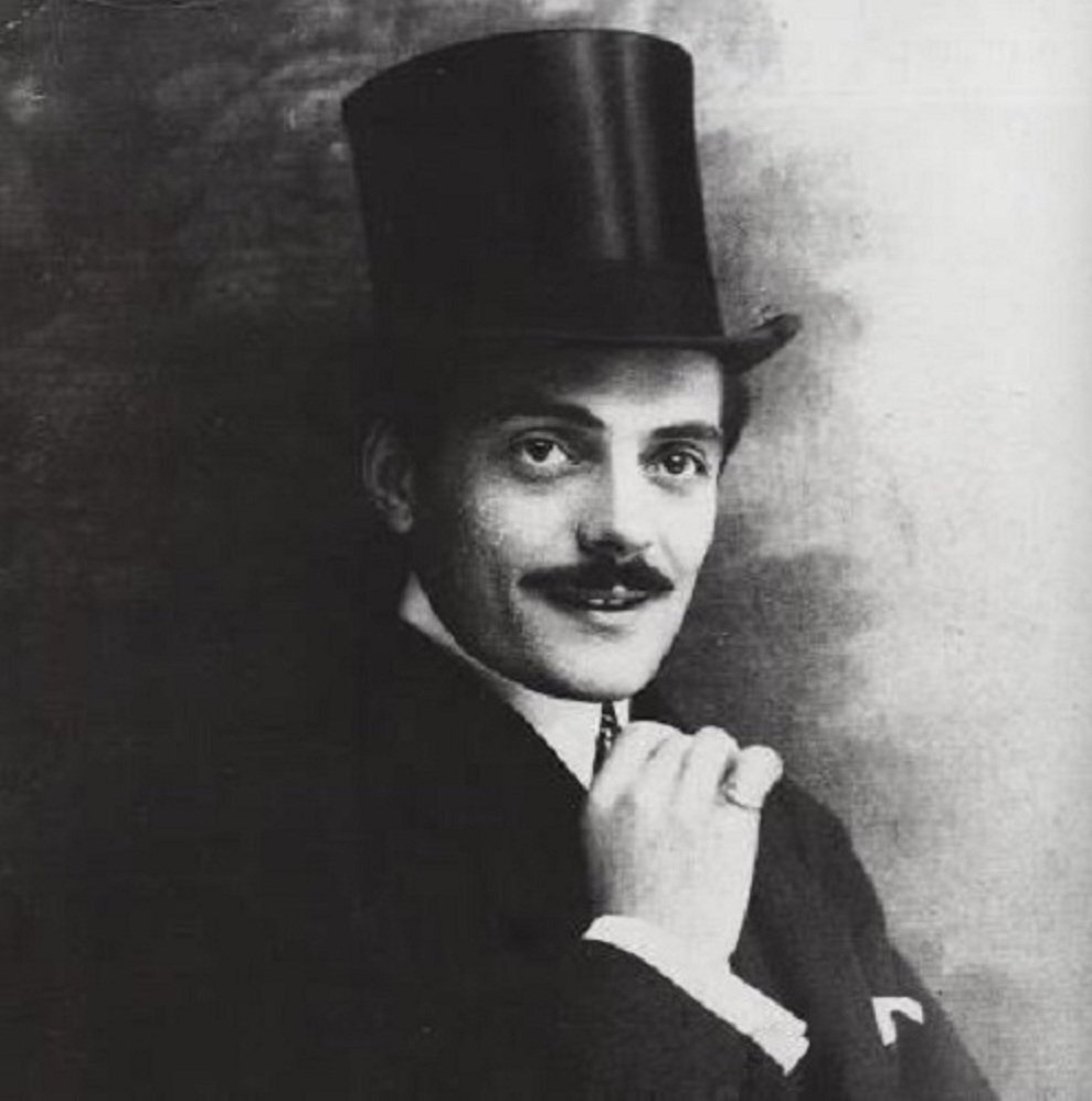 Макс линдер комик. Джон линдер. Макс линдер комик. Макс линдер комик. Брэндон хардинг качок.