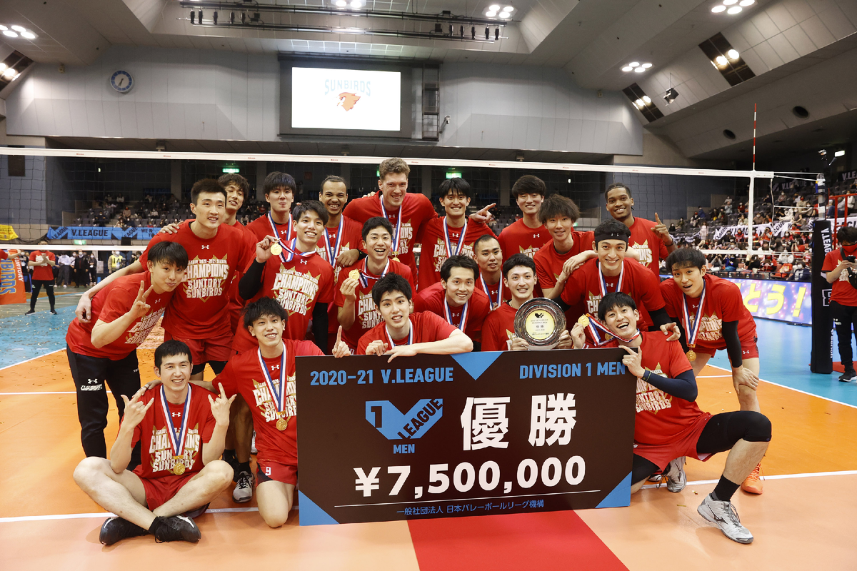 Чемпионское фото. Источник: сайт Сантори Санбёрдз