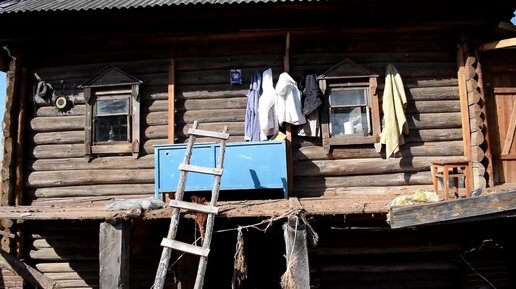 Переехали в деревню обновляем старый дом. Жизнь в деревне