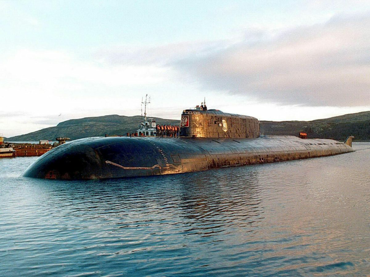 К 141 курск. Подводная лодка к-141 «Курск». Курск 141 атомная подводная лодка. К-141 «Курск» затонувшая.