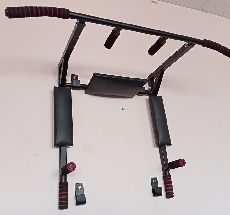 турник для "издевательств над собой"