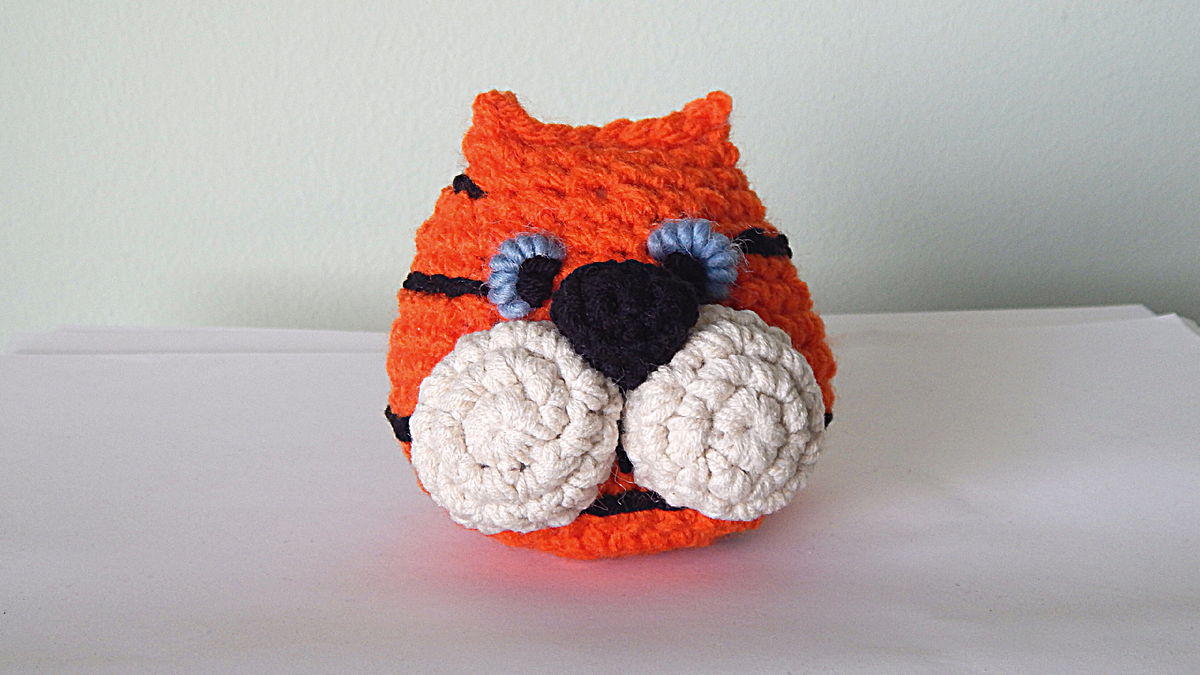 Игрушка тигренок крючком