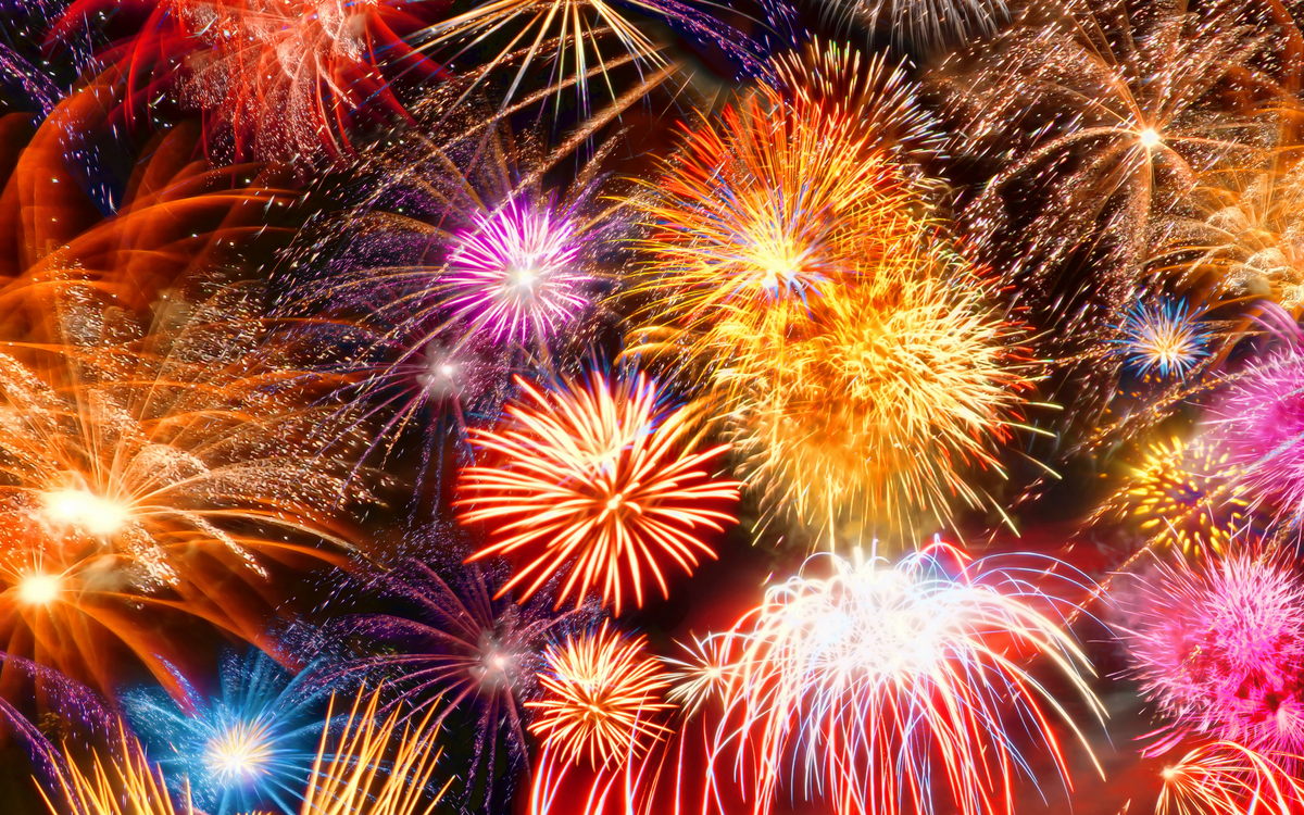 С праздником.