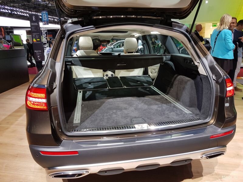 Багажник e class all-Terrain. Мерседес e класс универсал багажник. Mercedes-Benz e-класс, 2018 универсал багажник. Багажник для Мерседес all Terrain.