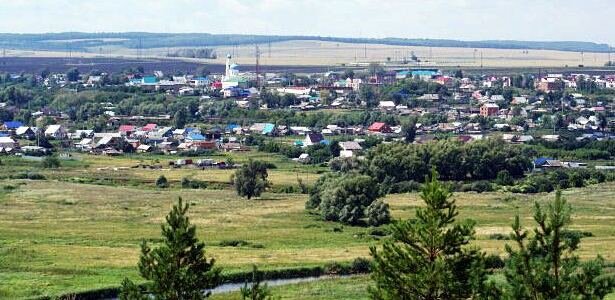 наша не маленькая деревня)))