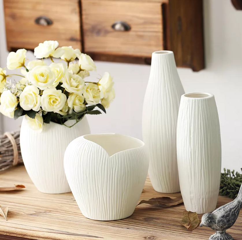 Виды вазочек. Ваза икеа белая керамика. Ваза белая икеа. Интерьерные вазы. Декоративные вазы для интерьера.
