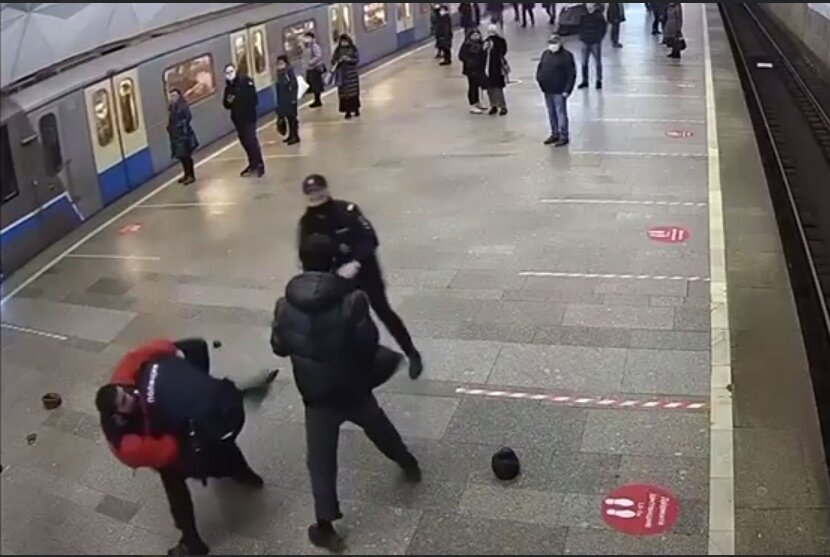 В московском метро задержали