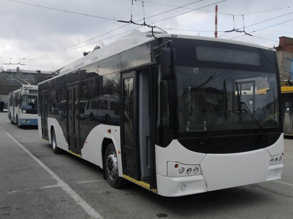 Модель троллейбуса тролза мегаполис. Новороссийский троллейбус новая линия. Зиу 682г-017. Троллейбус авангард новороссийск. 43 троллейбус новороссийск.