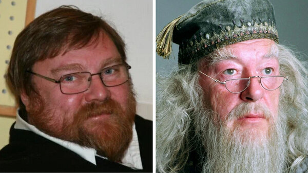 Андрей Ярославцев, Майкл Гэмбон в роли Альбуса Дамблдора. Фото © "Кинопоиск", кадр © "Гарри Поттер и узник Азкабана". Режиссёр Альфонсо Куарон, сценаристы Стивен Кловис, Джоан Роулинг / "Кинопоиск"