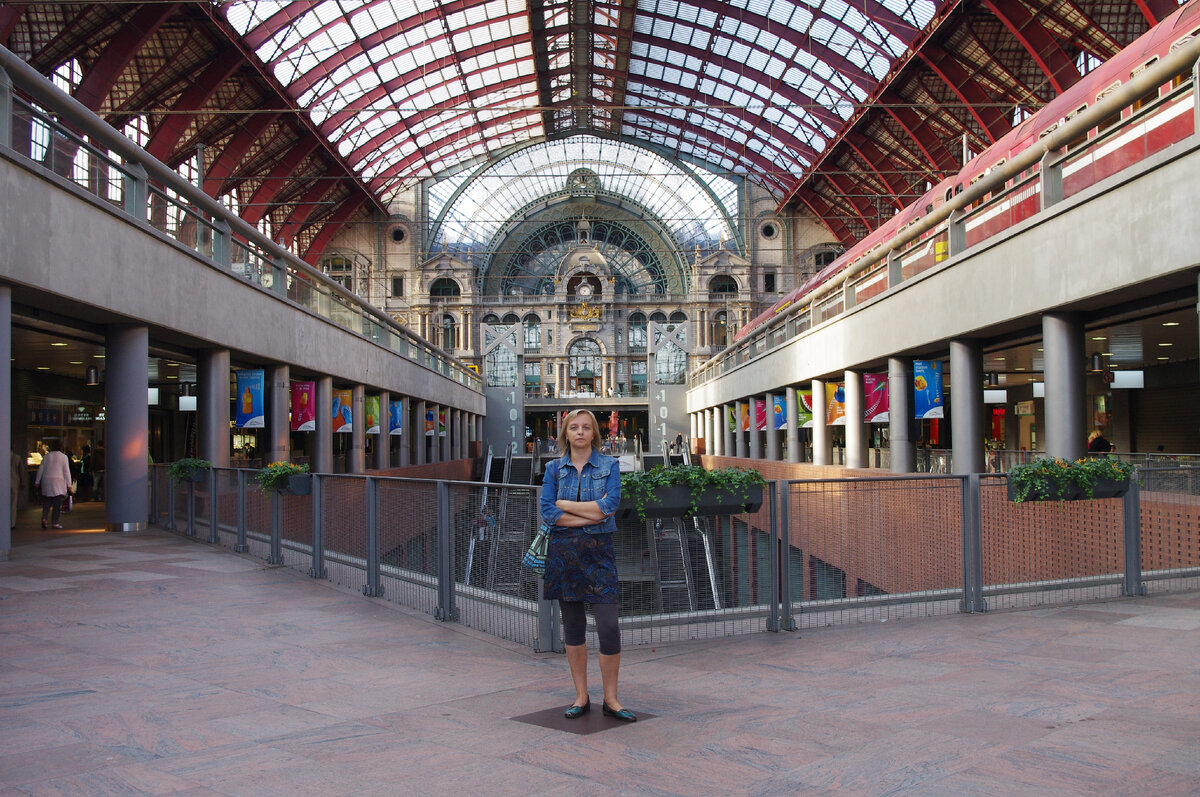 Вокзал Антверпена.