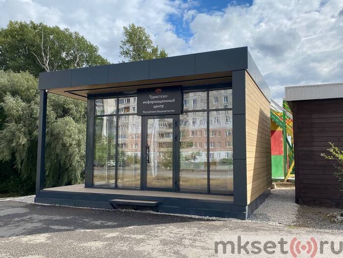 Набережная в Сипайлово не лишена определённого шарма, но назвать её туристически-привлекательной можно с трудом