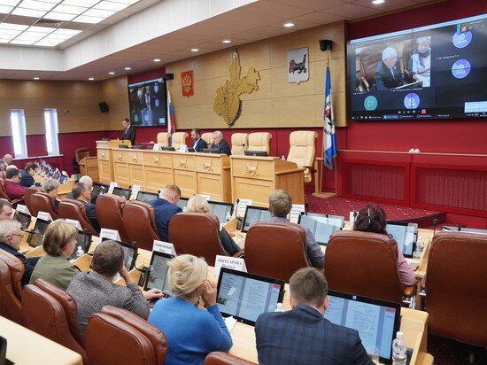     Ключевые проблемы в сфере автобусных перевозок парламентарии еще раз обозначили на заседании Общественного совета при Законодательном Собрании Иркутской области. Фото: предоставлено автором