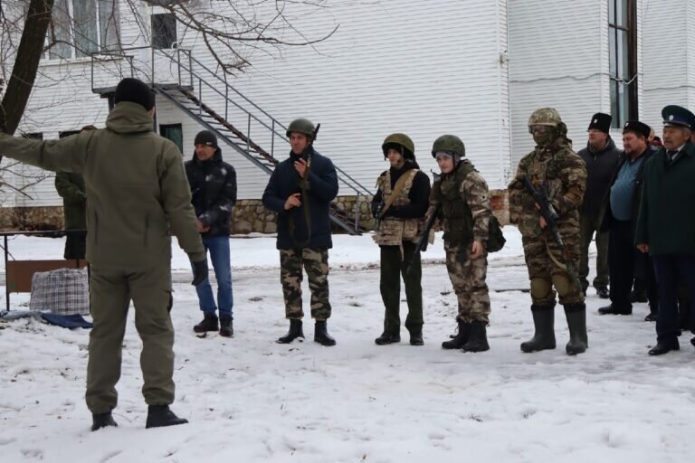    В Грачевском районе впервые прошли занятия по территориальной обороне для казачьих обществ Елена Шкатова