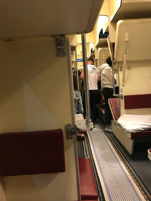 Вид на вагон поезда Минск - Москва с боковушки.
