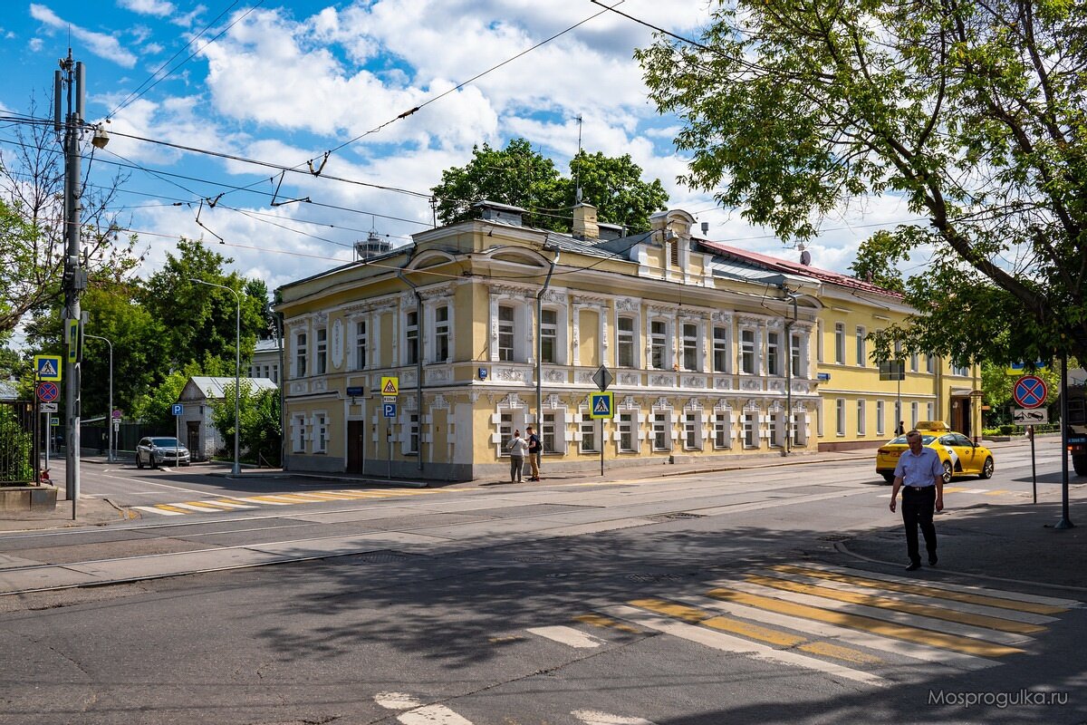 Где в Москве жить хорошо: мнения москвичей о жизни в центре и на окраинах  столицы | Моспрогулка | Дзен