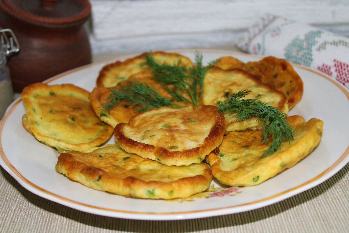 Рецепт оладий с яйцом и зеленым луком
