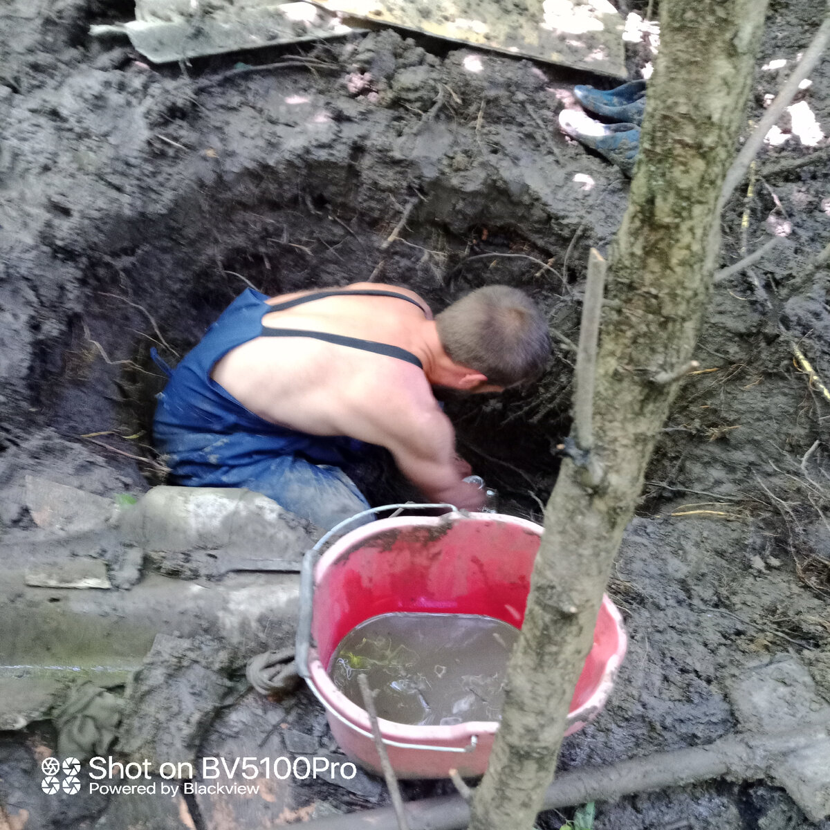 Добрый водопроводчик. Фото автора