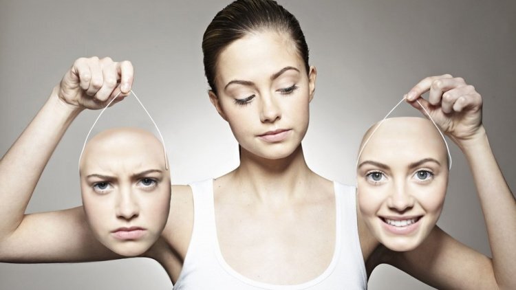 Гормоны контролируют многие аспекты жизни и при климаксе перепады настроения - типичные симптомы 