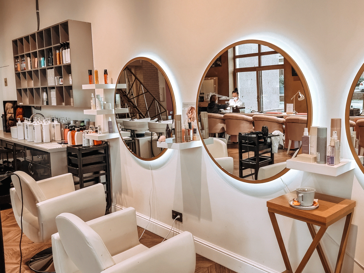 На фото салон Buro Beauty, о котором я вам в конце подробно расскажу