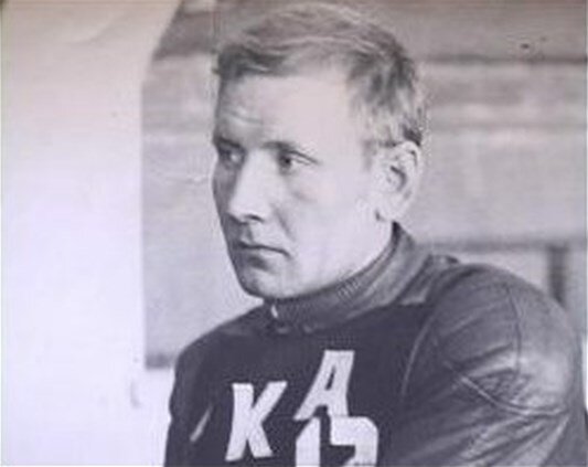 Фото: www.sovsport.ru советский мотогонщик (спидвей на льду), чемпион мира и Заслуженный мастер спорта СССР - Николай Владимирович Нищенко