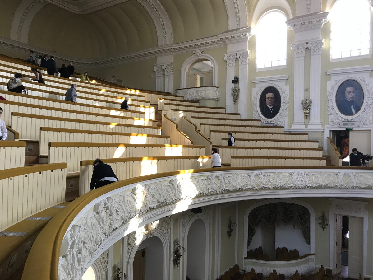 Схема зала Московской консерватории - сцены, площадки