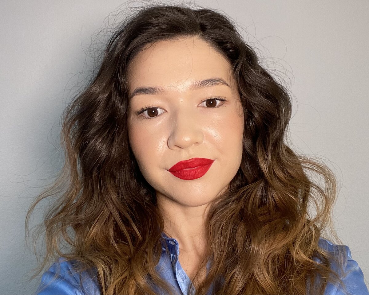 Я ушла с нелюбимой работы и освоила новую профессию визажиста. Теперь я занимаюсь любимым делом. 