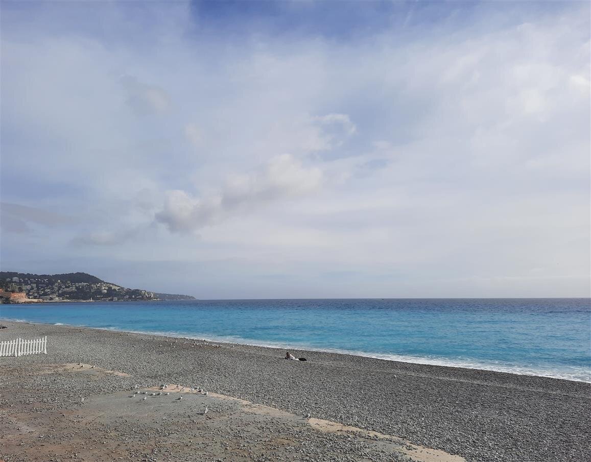 Берег в Ницце. фото автора