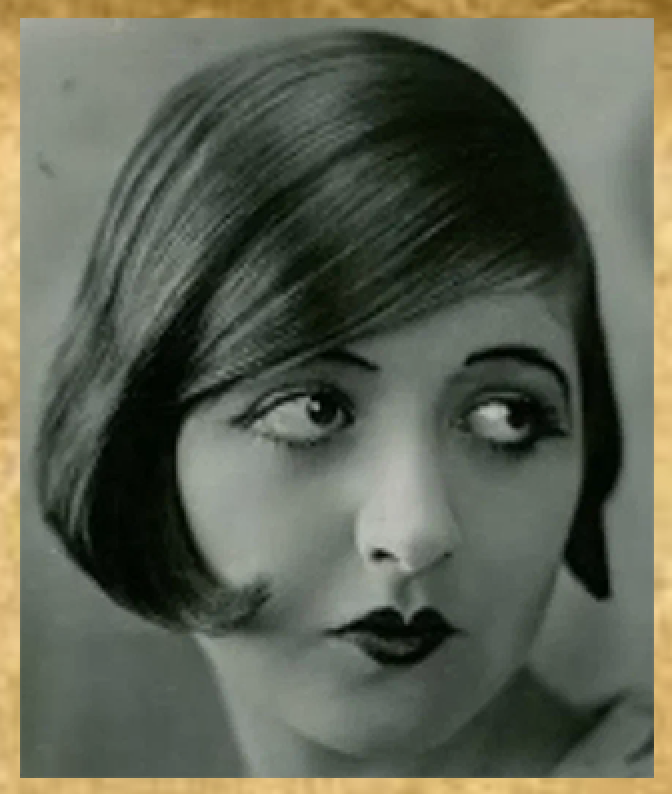 Натали Кинг с стрижкой "боб" в 1920-е года. 