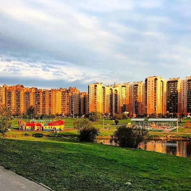 Живи кудрово. Кудрово Санкт-Петербург. Район Кудрово СПБ. Мурино и Кудрово. Северное Кудрово.