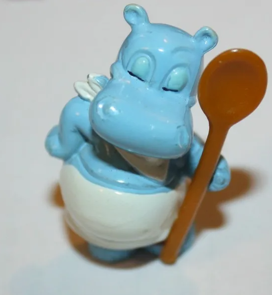 Поварёнок без поварского колпака из первого набора из 10 бегемотиков под №8.