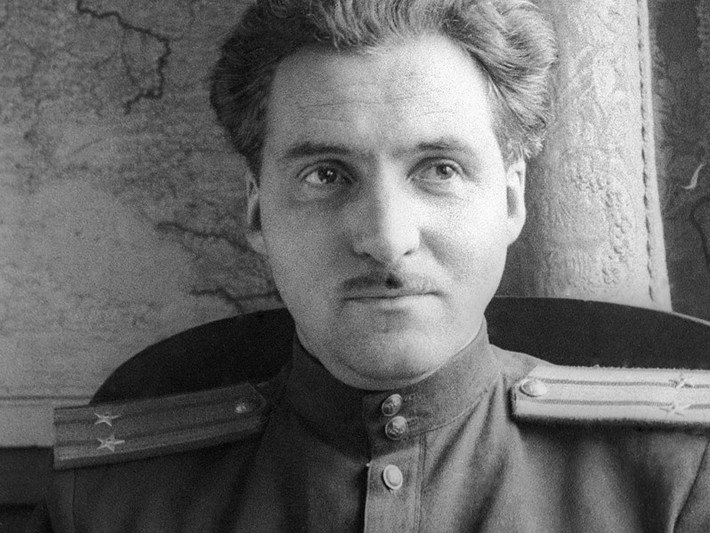 Константин Симонов