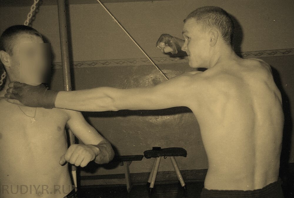 Со службой связано много хорошего и ещё больше смешного. Но "темноватый Рудияр" посвящает свой блог проблеме силы, а поэтому часто пишет о конфликтах