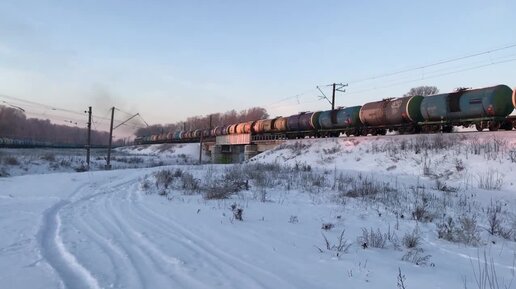 Поезд 193у челябинск севастополь. 2тэ116 на станции Ярославль. Человек и тепловоз. Поезд 193.