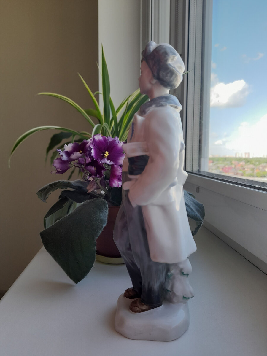 Чуть в профиль. Фото из личной коллекции автора.