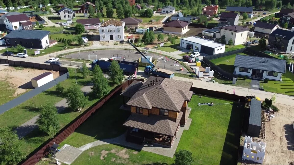 Компания village. Опен Вилладж 2022. Опен Виллидж 2023. Опен Вилладж 2023 выставка домов. Опен Виладж выставка домов.