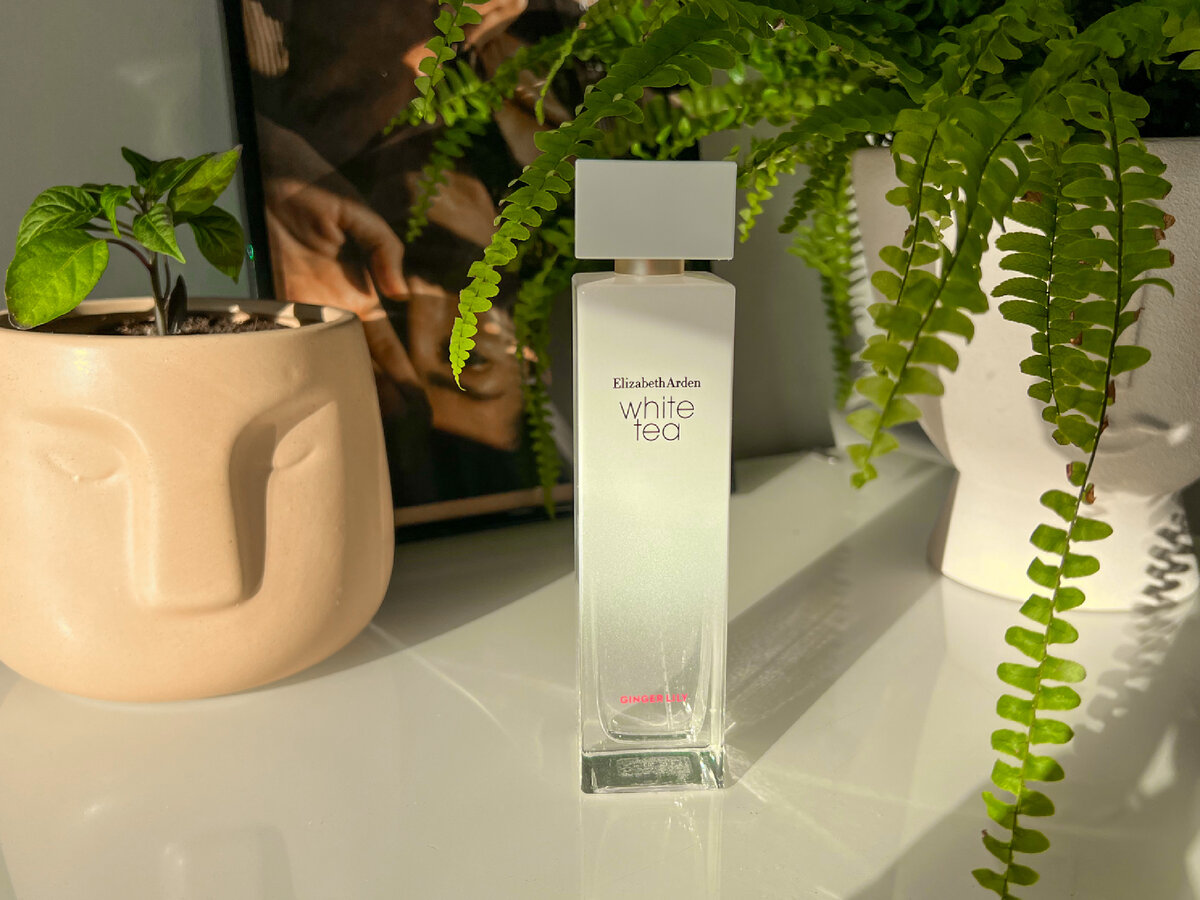 White Tea Ginger Lily Elizabeth Arden